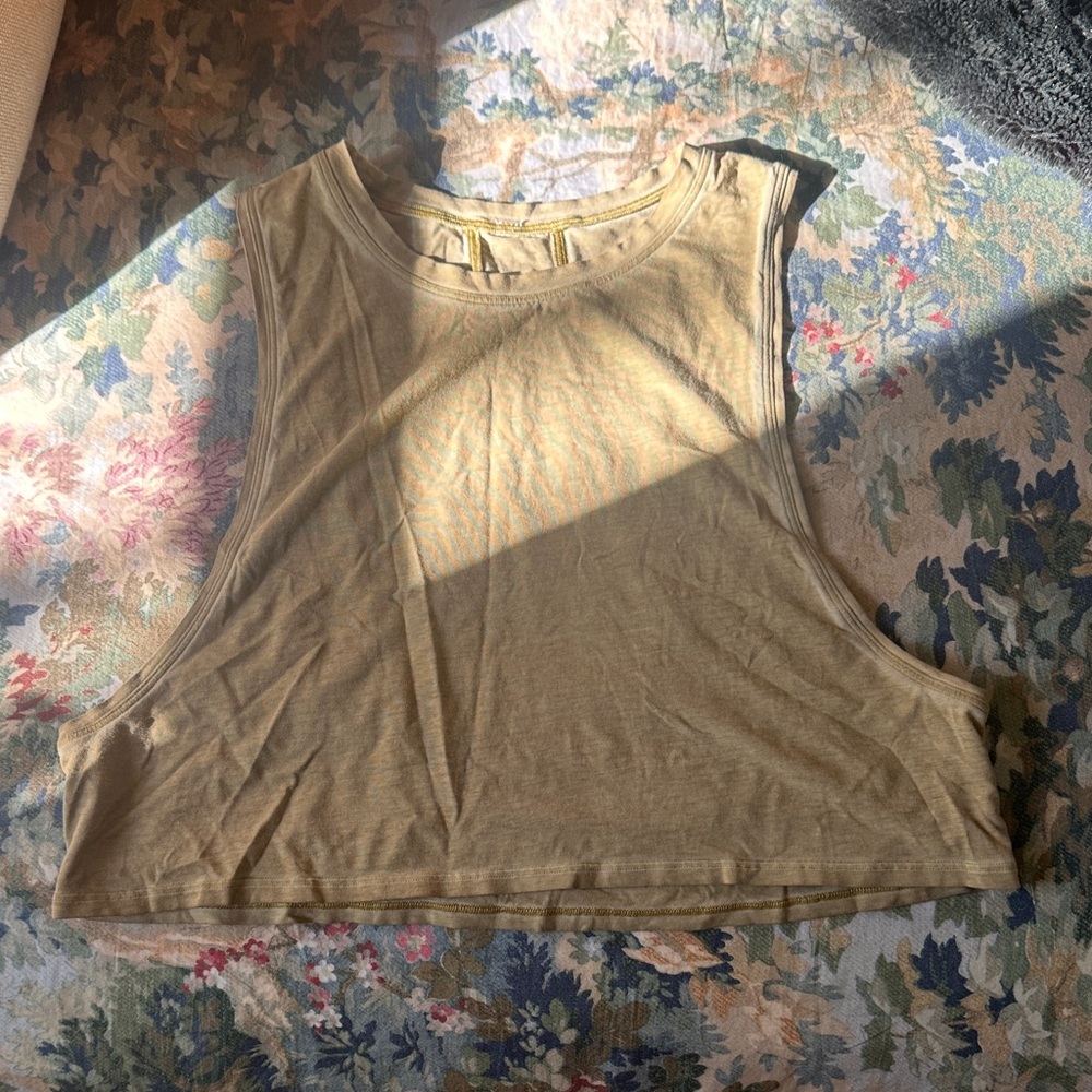 lululemon athletica Olive Muscle Tee